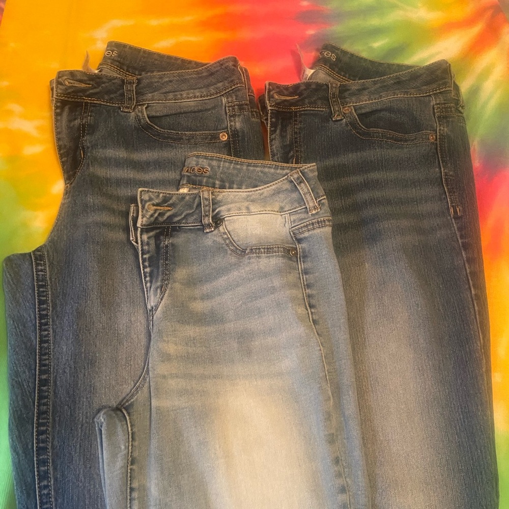 Lot of 4 pair Maurices jeans